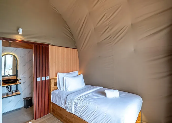 The Dewi Luxury Glamping And Natural Hotspring *